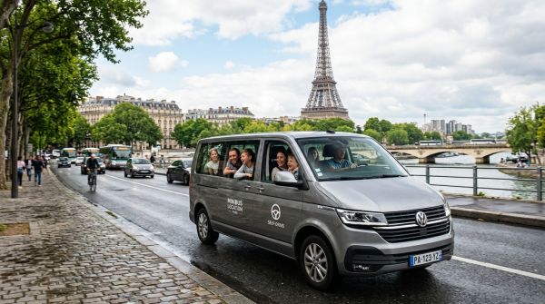Optimiser votre location de minibus à Paris pour tous vos déplacements